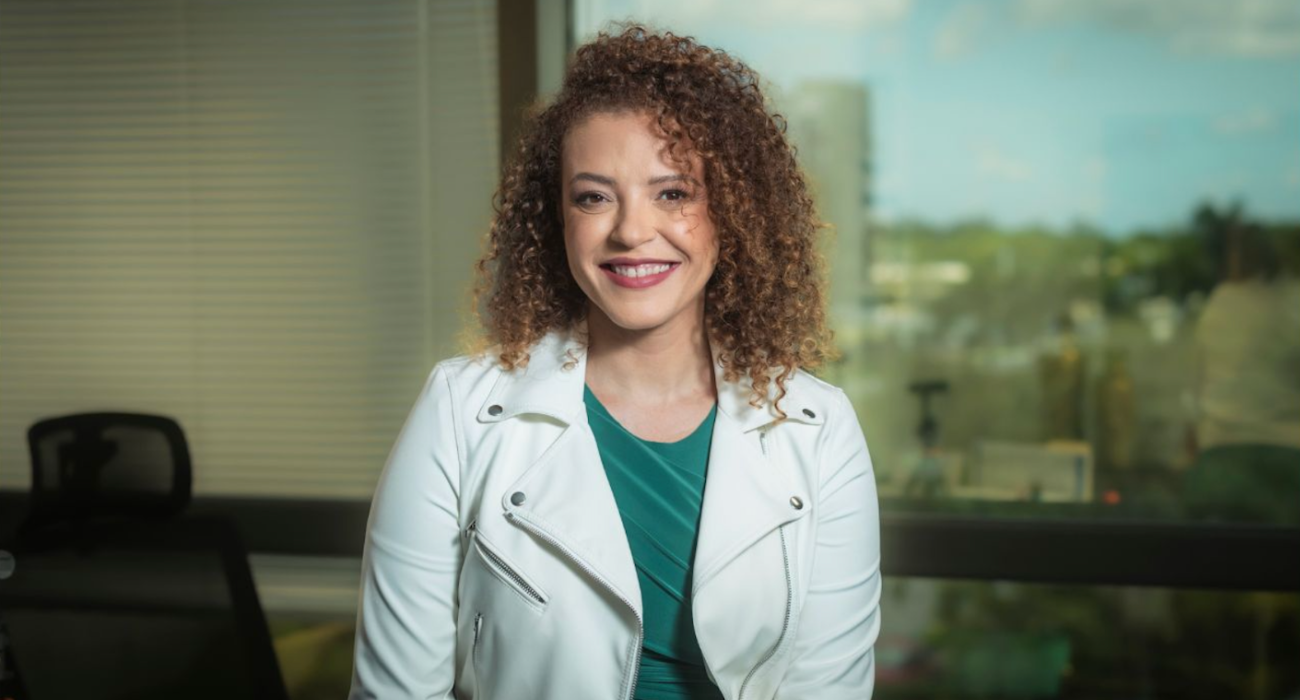Ep478: Why Being Yourself Is Your Greatest Competitive Advantage with Renata Castro