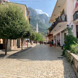 secret-travel-guide-Q8qN3MJws8U-unsplash